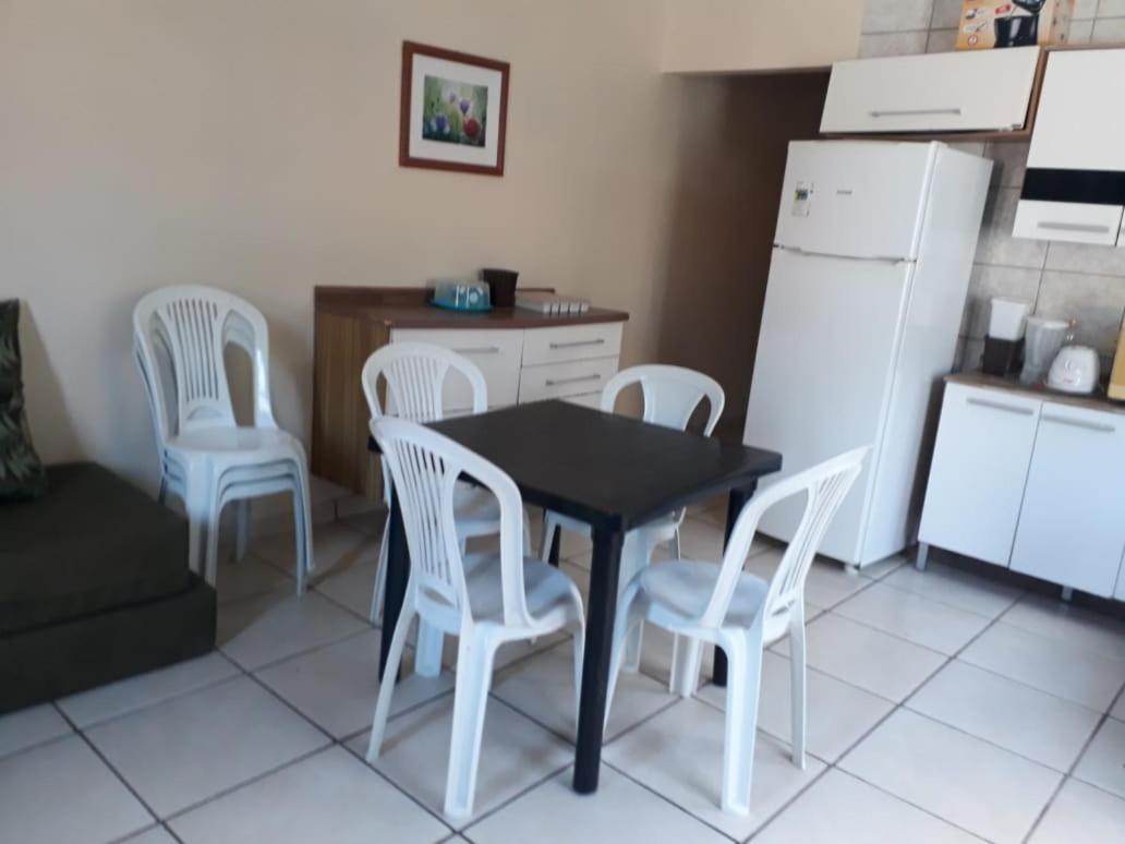 Casa Em Com Wi-fi - 300m Da