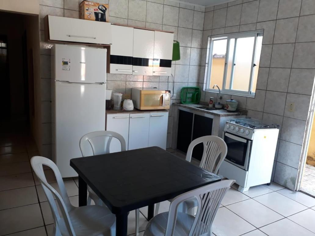 Casa Em Com Wi-fi - 300m Da Casa de férias Ubatuba