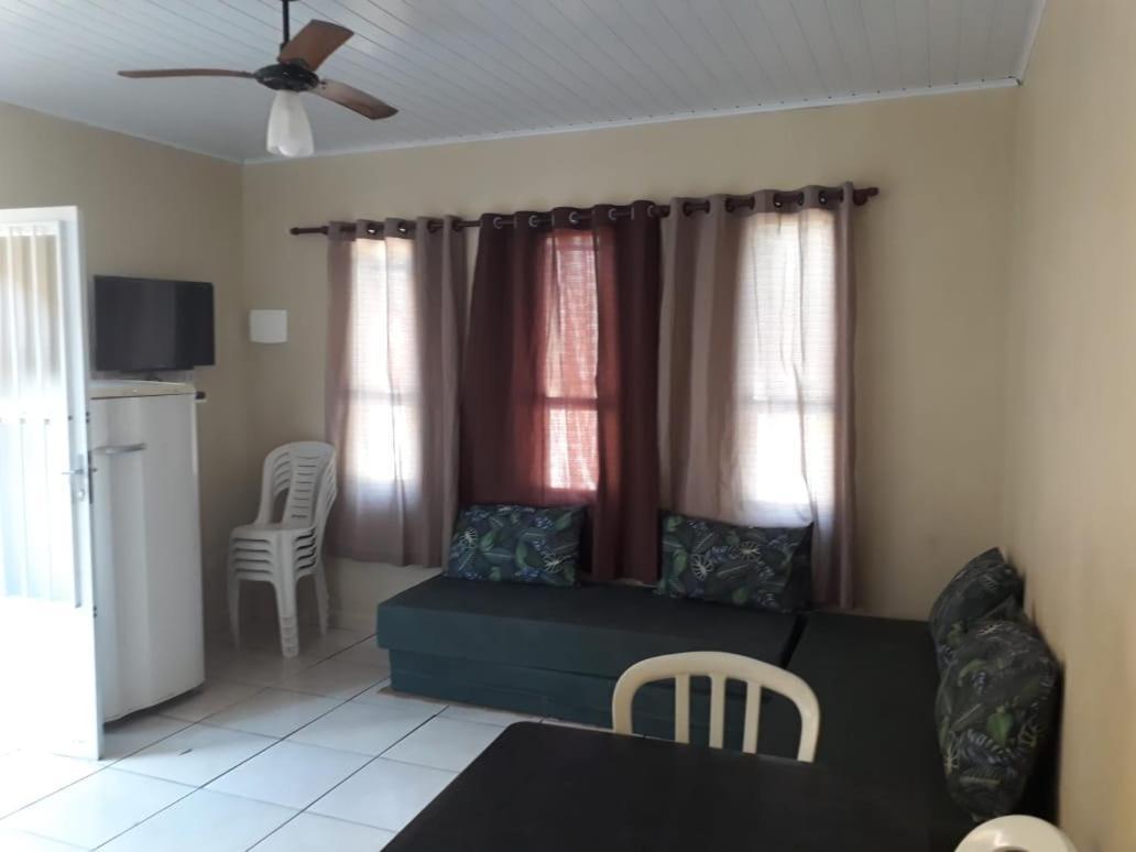 Casa Em Com Wi-fi - 300m Da Ubatuba